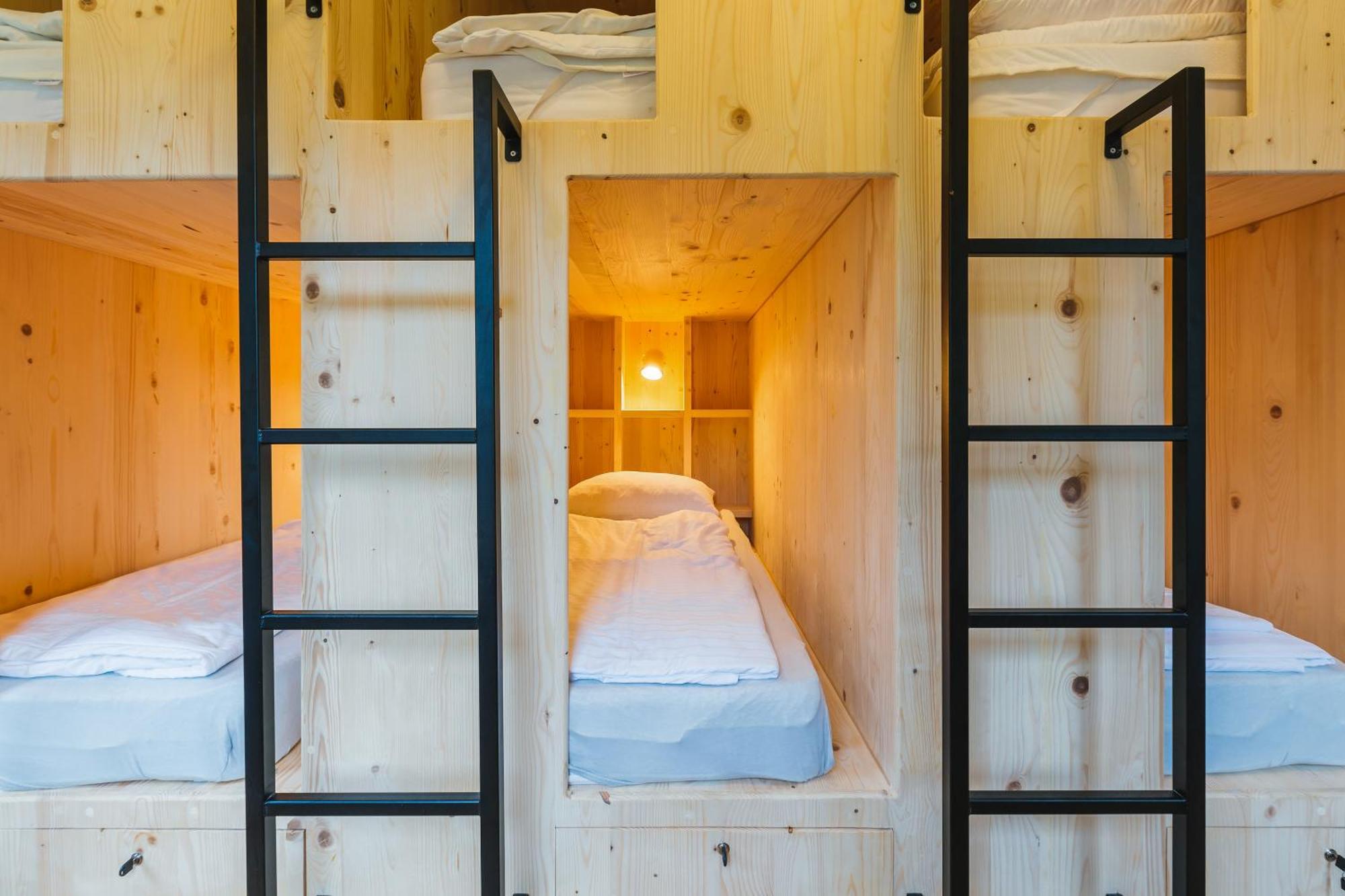 2Nd Station Hostel ブレッド エクステリア 写真