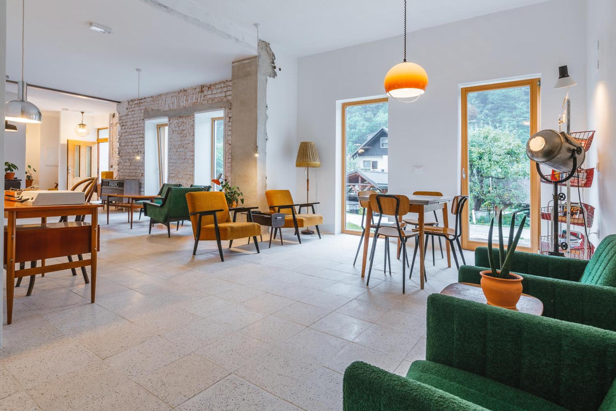 2Nd Station Hostel ブレッド エクステリア 写真